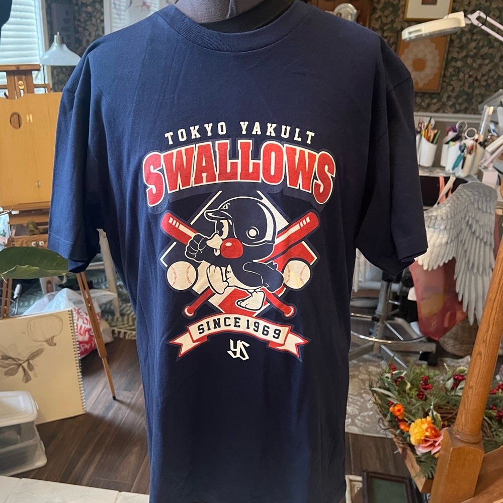 Tokyo Yakult Swallows T-Shirt by print star size L